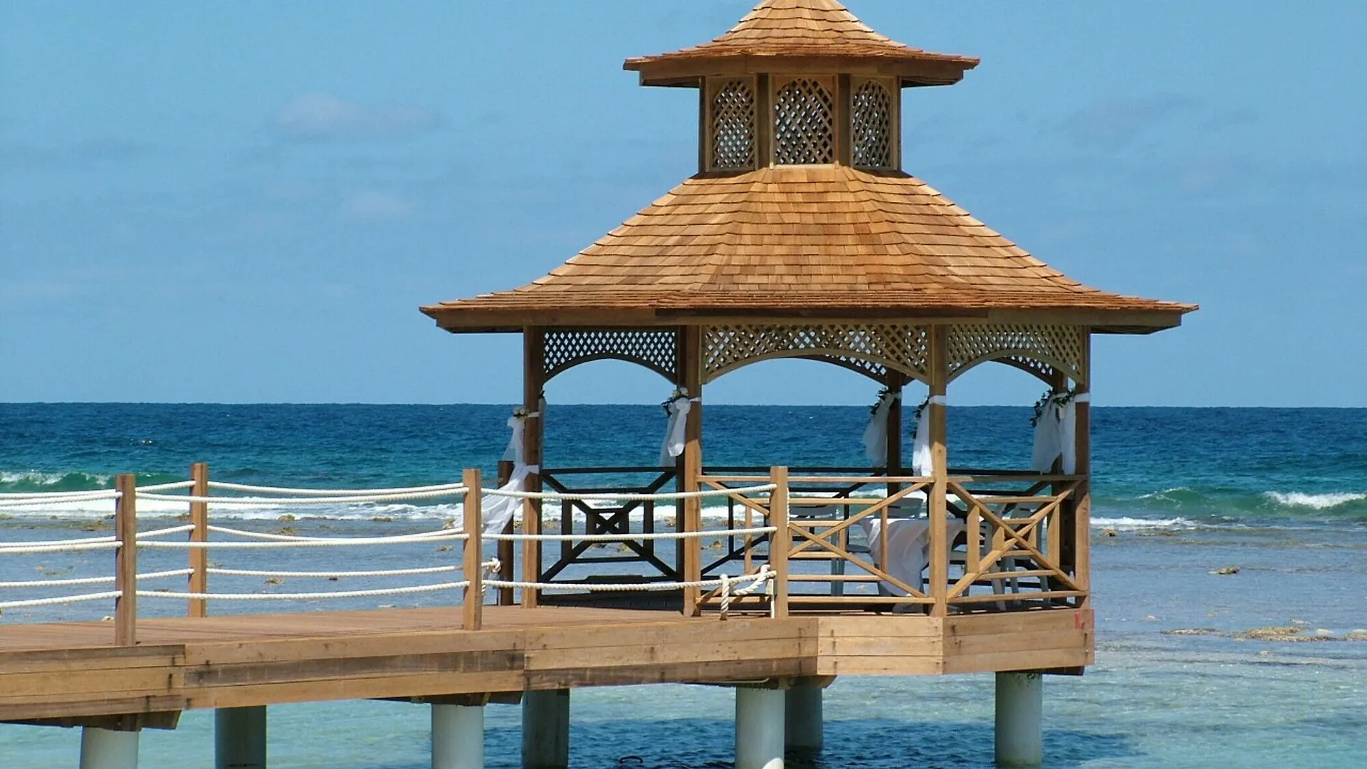 **** Rezort Hotel Catalonia Montego Bay Jamajka